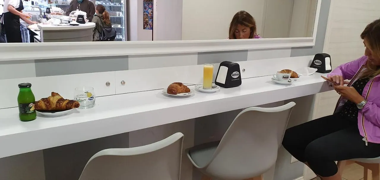 Dimora Costantino Acomodação com café da manhã Nápoles