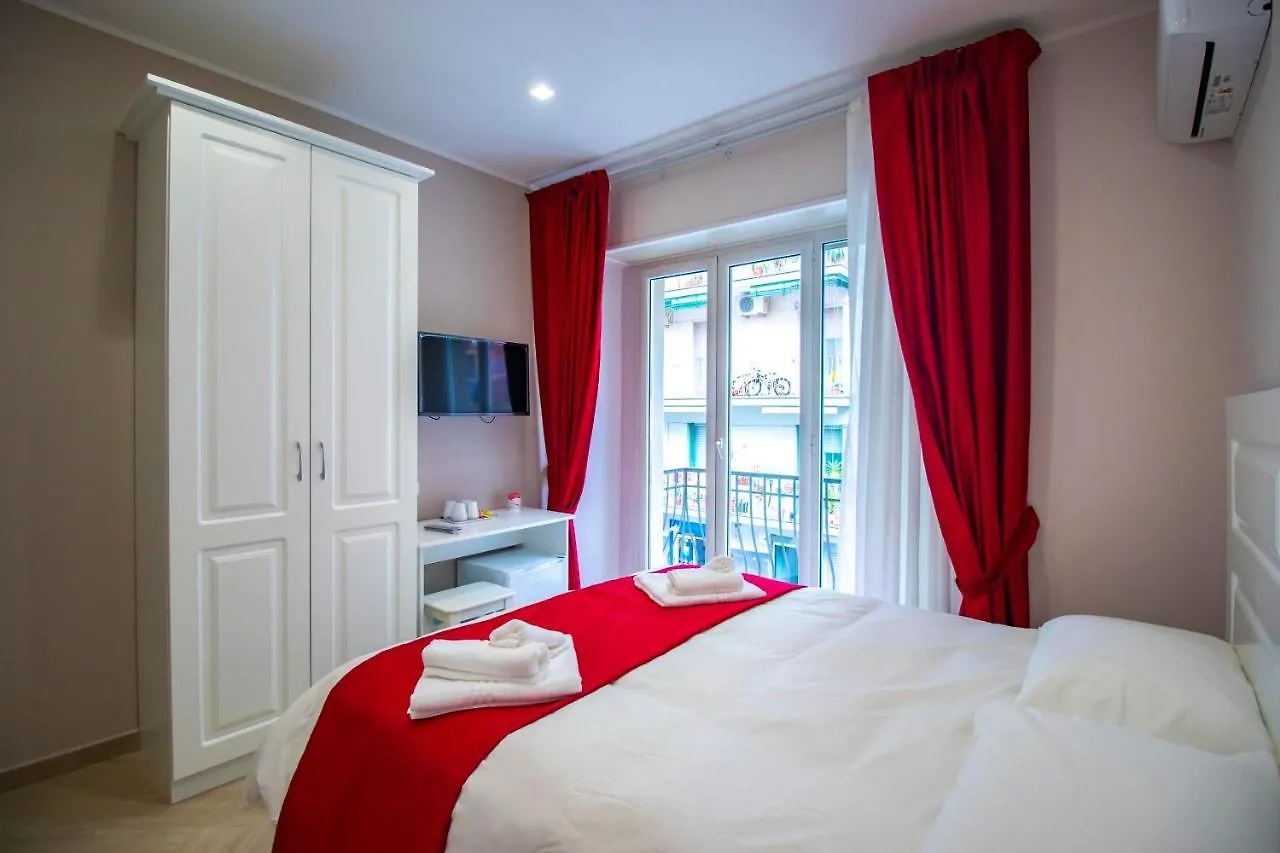 Bed & Breakfast Dimora Costantino Bed and Breakfast Napoli Italien