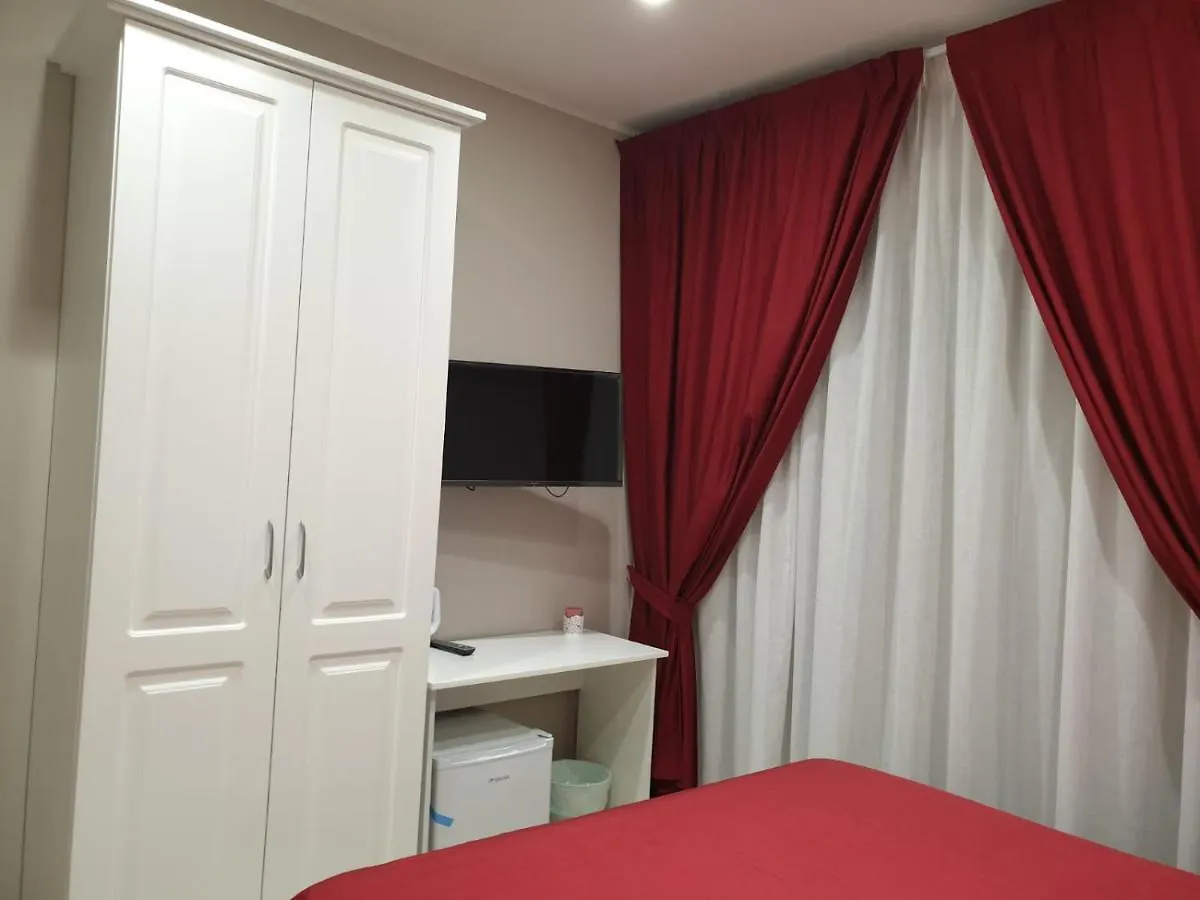 Dimora Costantino Bed and Breakfast Napoli 0*,  Italien